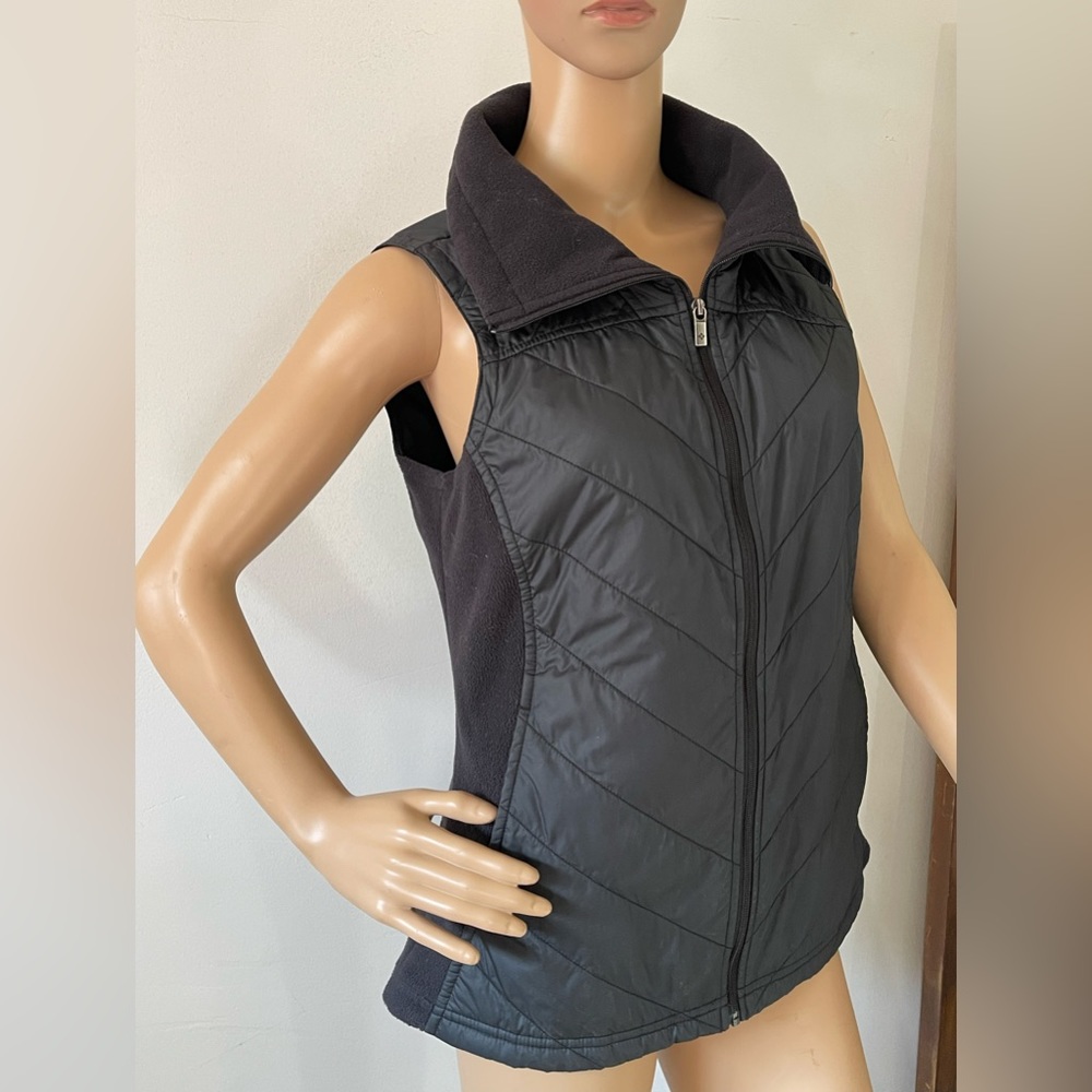 Columbia Women’s Vest Sz M Medium